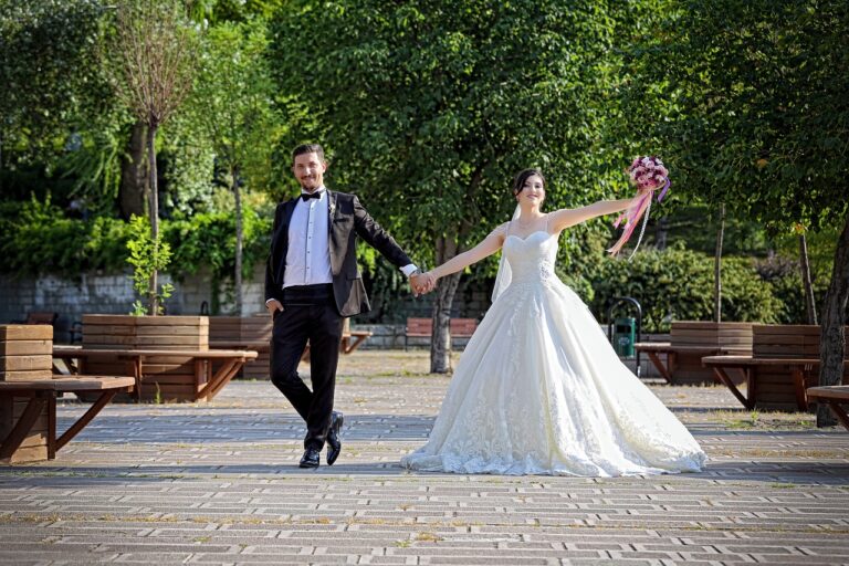 Fashion Wholesale Trends: Fast Fashion vs. Slow Fashion: Allpaanel mahadev book, Laserbook247, Bat book 247